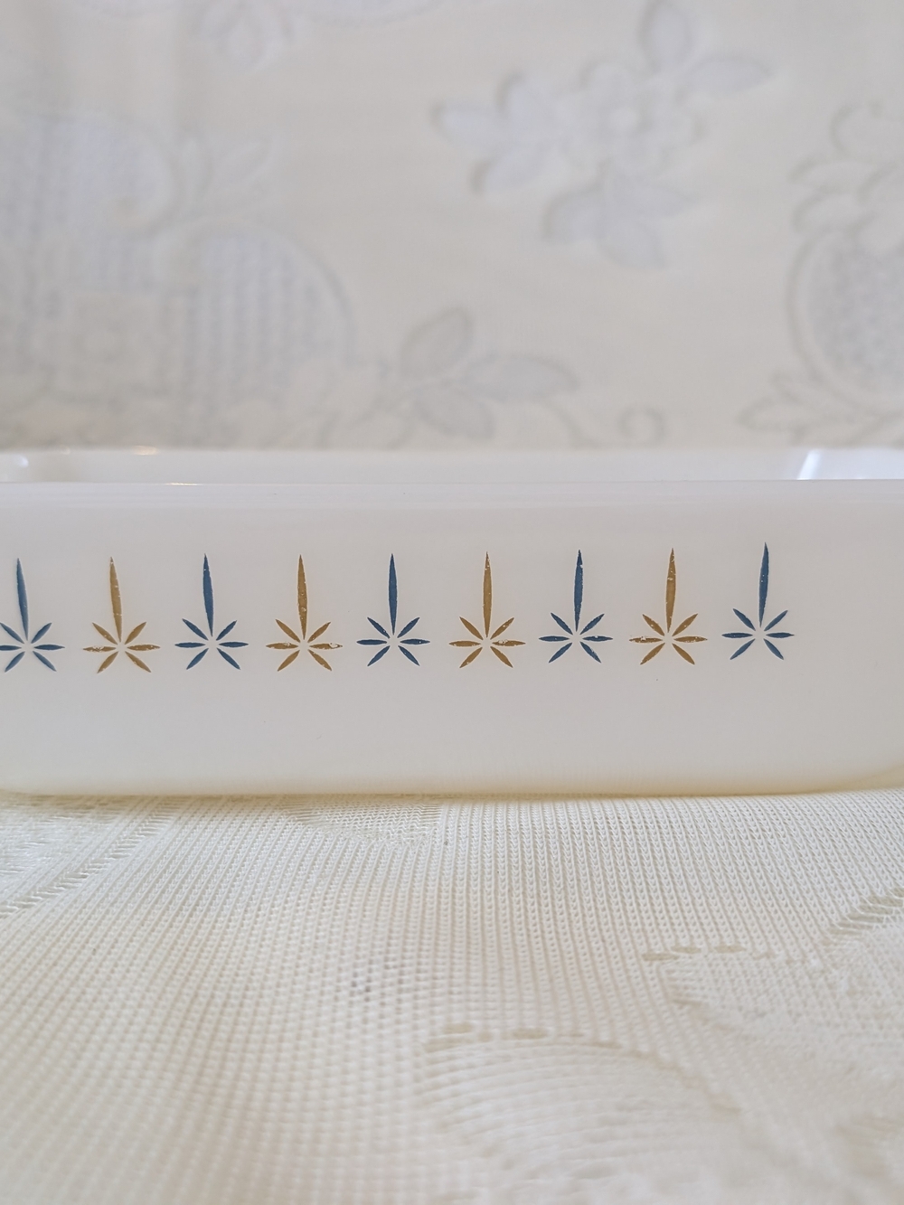 Fire‑King Anchor Hocking Baking Dish – Vintage Blue & Gold Starburst Pattern